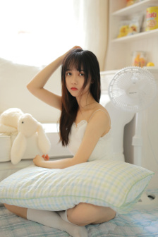 《乳色吐息》免费